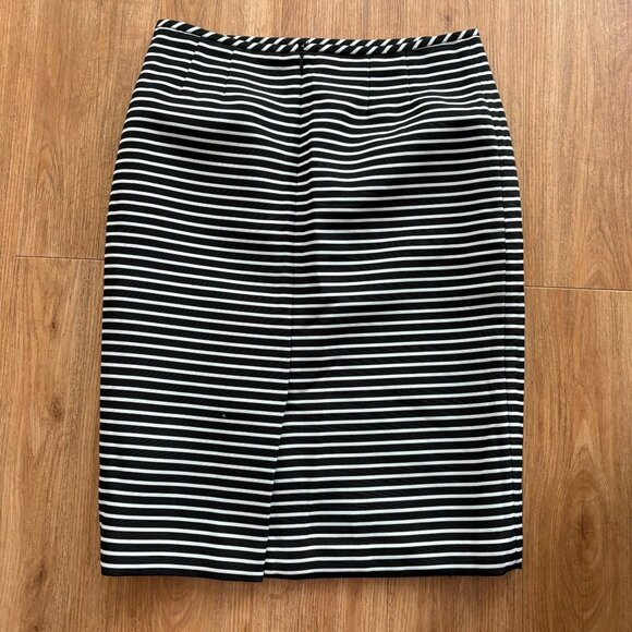 KASPER Mid Rise Mid Thigh Pencil Skirt Horizontal Stripe B/W Women’s Size 6 - Picture 3 of 8